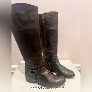FRYE leather riding boot!